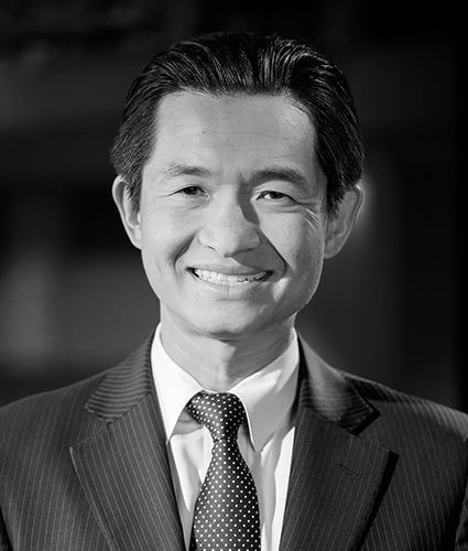 Christopher Chung Headshot_bw